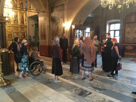 Представители Всероссийского общества инвалидов посетили Троицкий храм