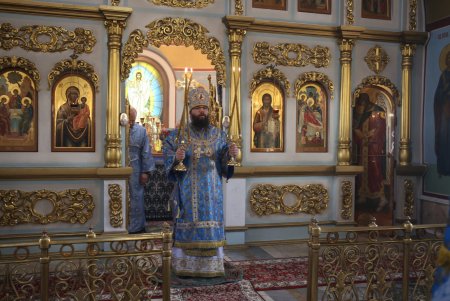 И. о. настоятеля священник Александр Лисовский принял участие в архиерейском богослужении в храме Рождества Богородицы в Капотне